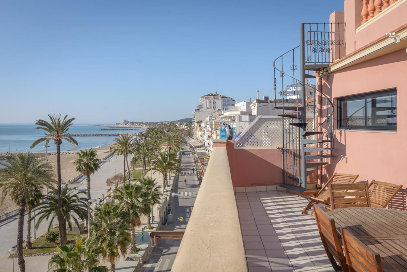 Insitges Ribera'S Beach ภายนอก รูปภาพ